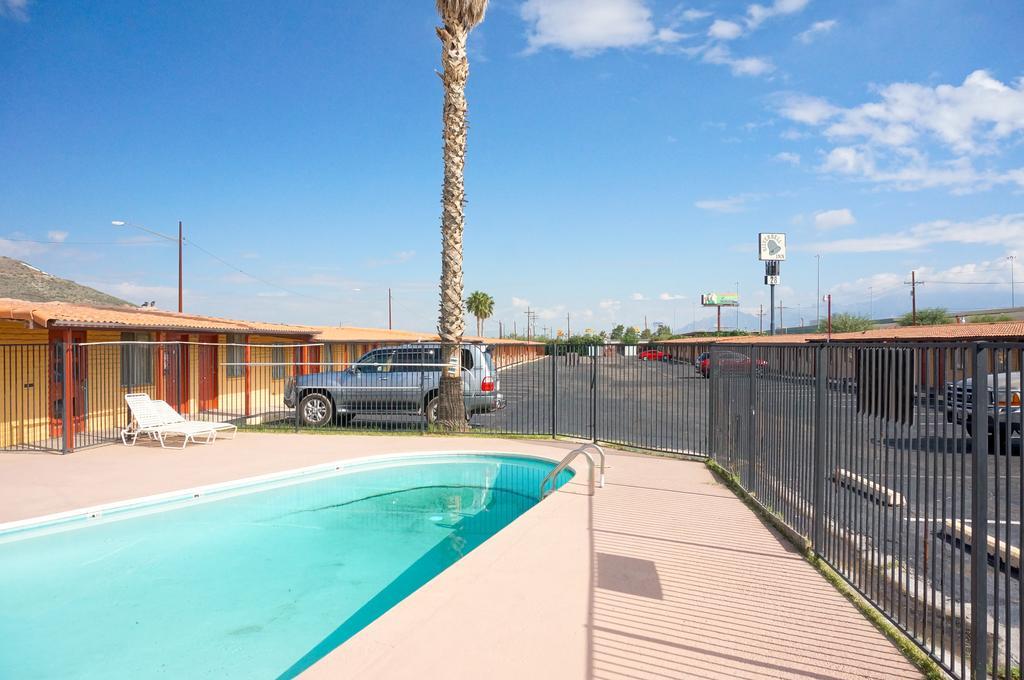 Silverbell Inn Tucson Exterior photo